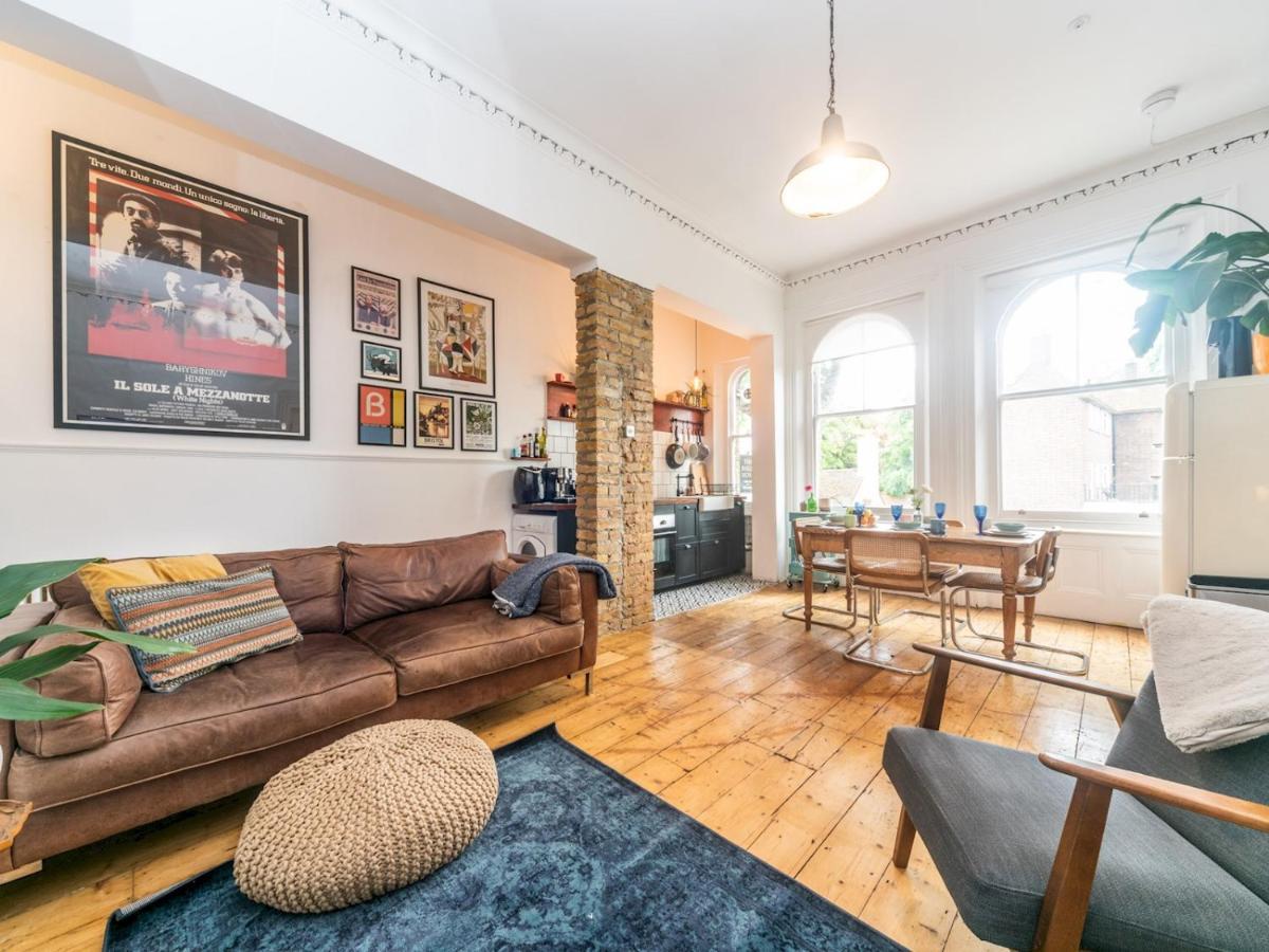 Pass The Keys Rustic And Quirky Flat In Charming Charlton Village Londres Extérieur photo