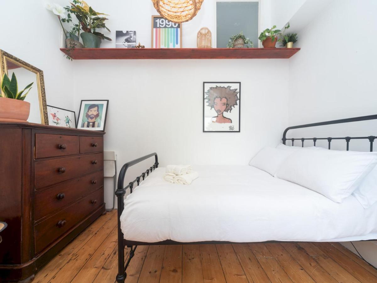 Pass The Keys Rustic And Quirky Flat In Charming Charlton Village Londres Extérieur photo