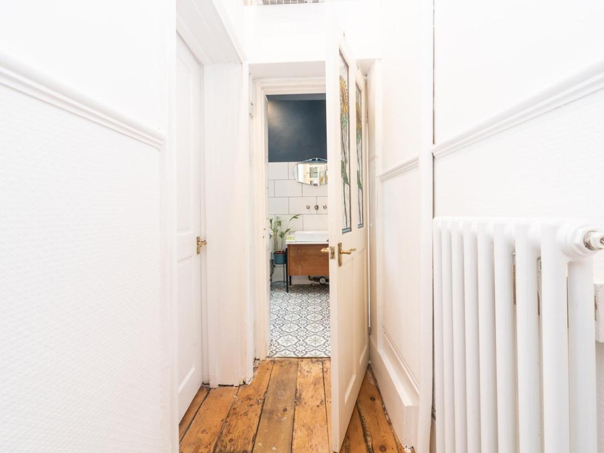 Pass The Keys Rustic And Quirky Flat In Charming Charlton Village Londres Extérieur photo