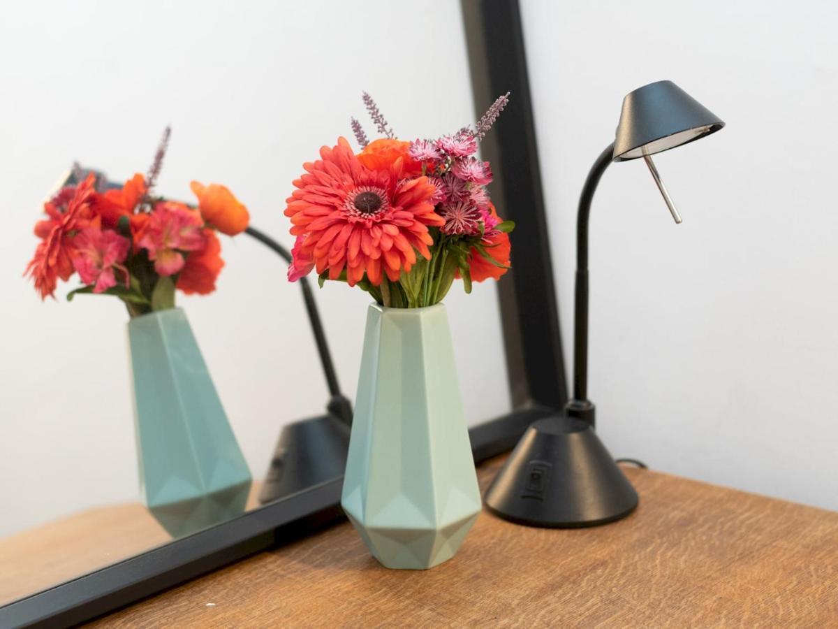 Pass The Keys Rustic And Quirky Flat In Charming Charlton Village Londres Extérieur photo