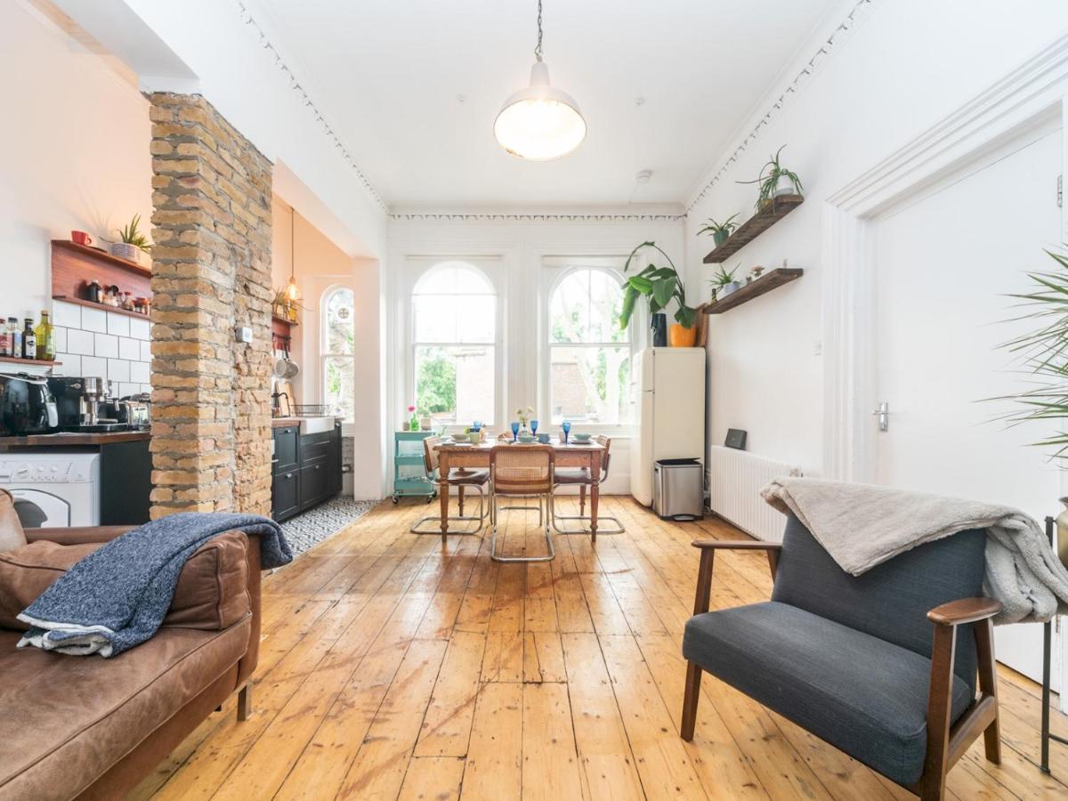 Pass The Keys Rustic And Quirky Flat In Charming Charlton Village Londres Extérieur photo