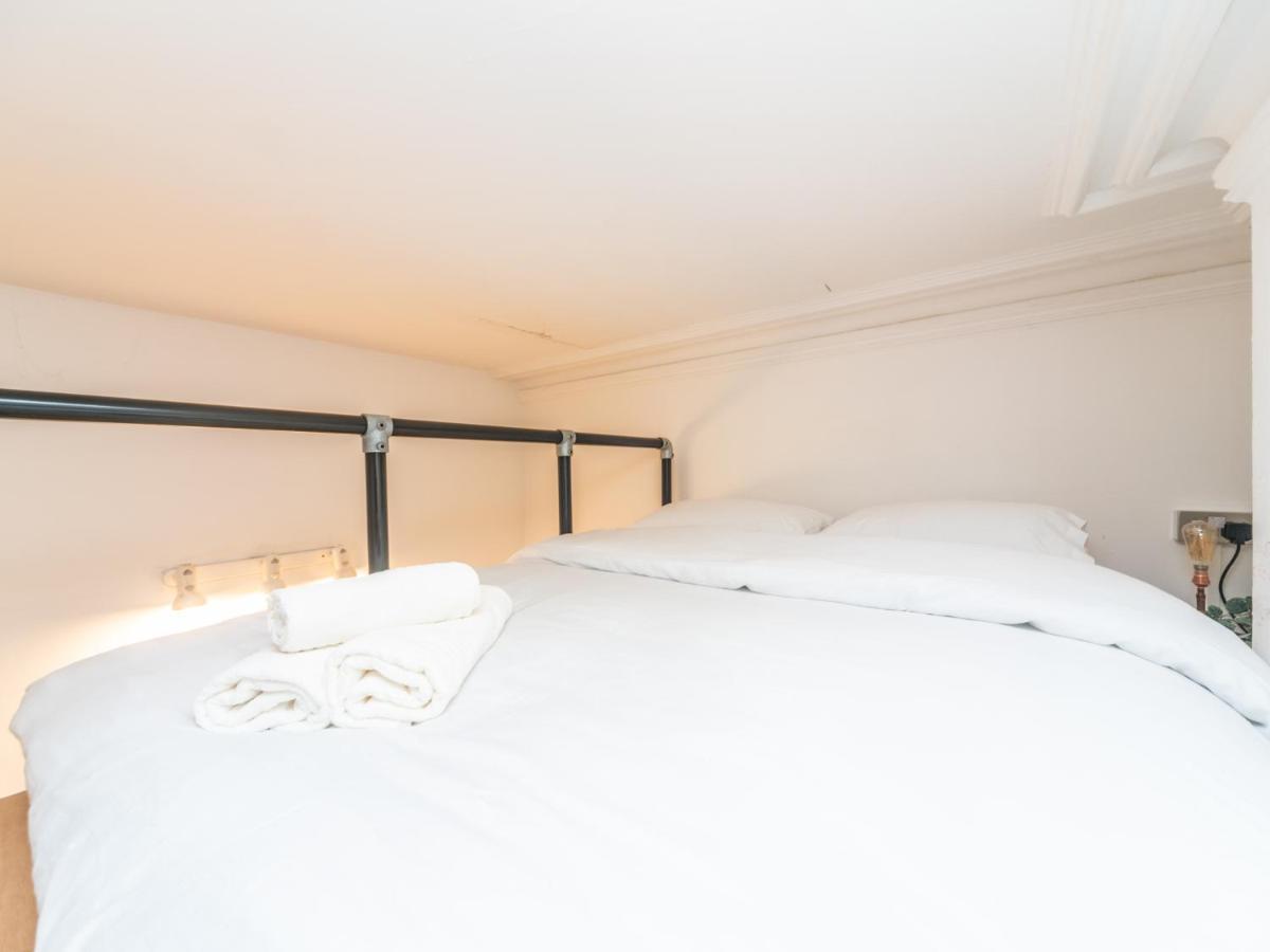 Pass The Keys Rustic And Quirky Flat In Charming Charlton Village Londres Extérieur photo