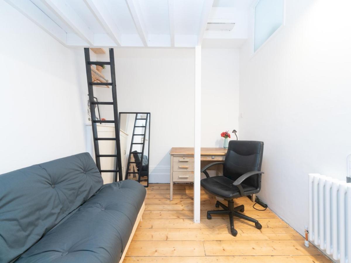 Pass The Keys Rustic And Quirky Flat In Charming Charlton Village Londres Extérieur photo