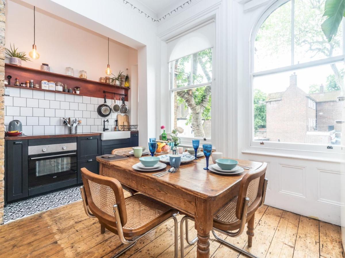 Pass The Keys Rustic And Quirky Flat In Charming Charlton Village Londres Extérieur photo