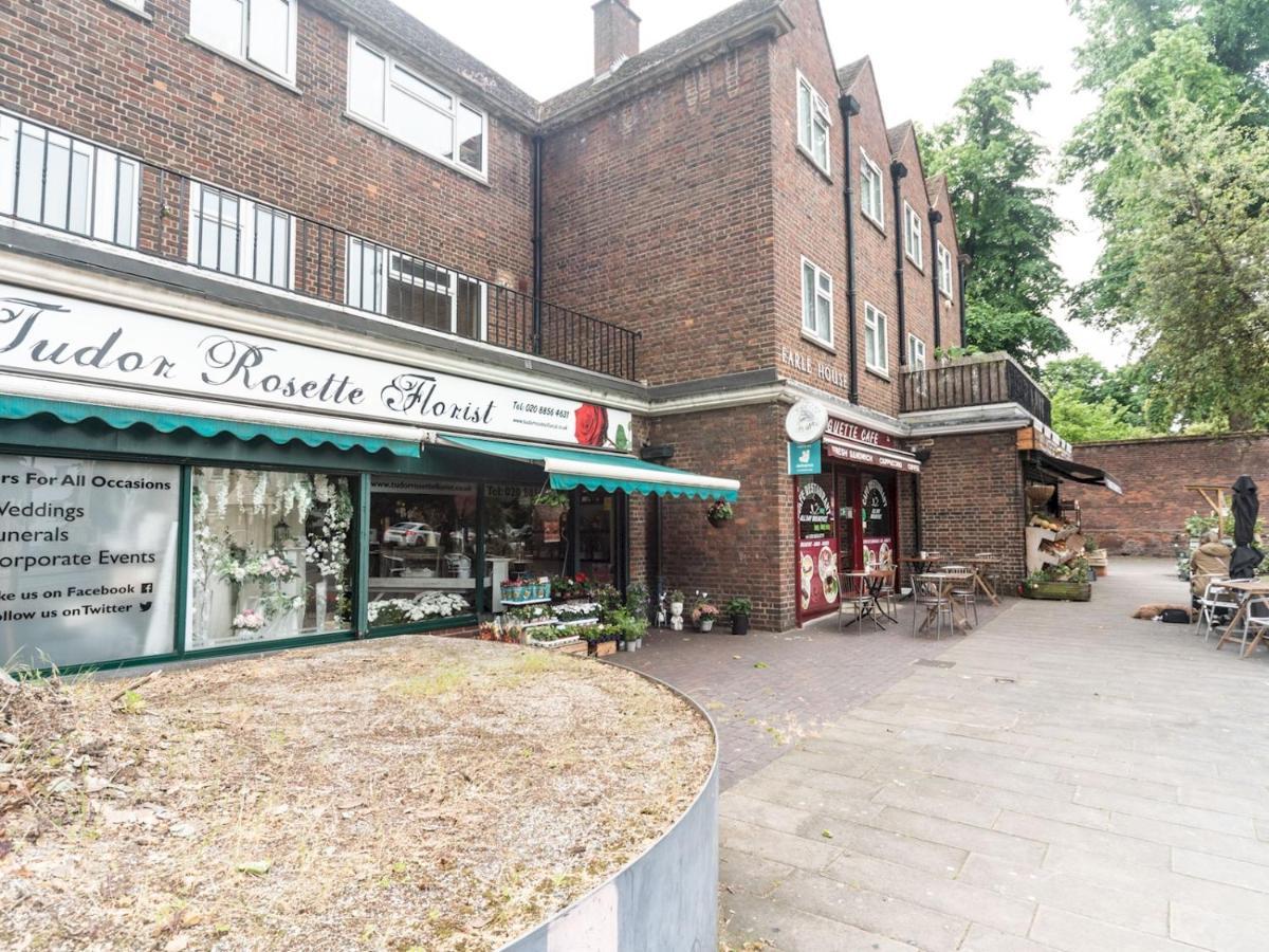 Pass The Keys Rustic And Quirky Flat In Charming Charlton Village Londres Extérieur photo