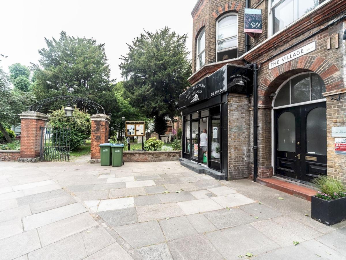 Pass The Keys Rustic And Quirky Flat In Charming Charlton Village Londres Extérieur photo