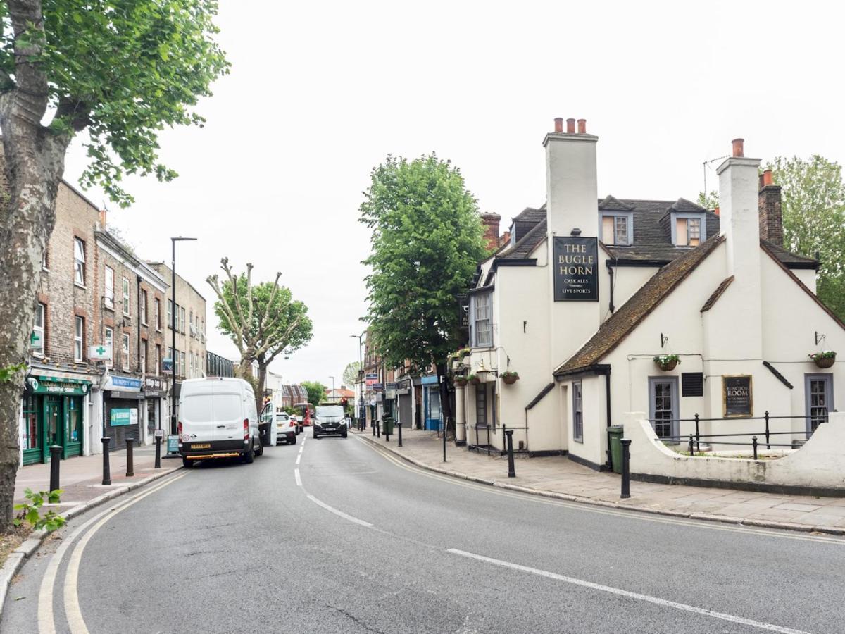 Pass The Keys Rustic And Quirky Flat In Charming Charlton Village Londres Extérieur photo